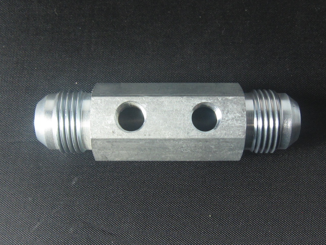 (image for) Manifold, -10 Male Flare With Two, 1/8 Female NPT - Steel 4.4"